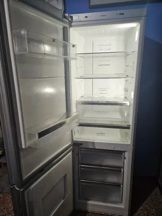 Frigorífico Siemens No Frost para REPARAR