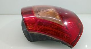 Toyota 2647107 piloto tras izq 8156002300 corolla