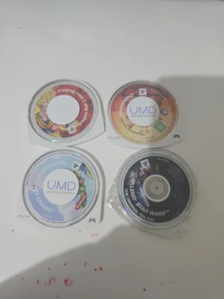 Lote 4 Giochi PSP UMD