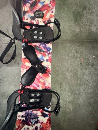 Tabla de Snowboard con Fijaciones