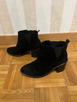 Botines Stradivarius Negros