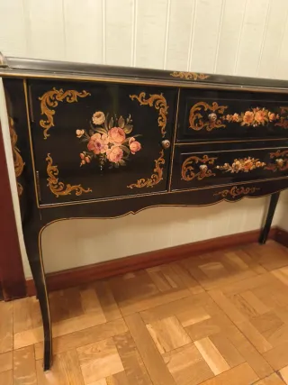 Mueble auxiliar antiguo madera negro y dorado