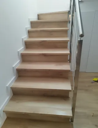 montador de puertas...
