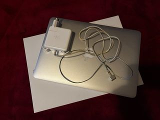 MacBook Pro 13 16GB RAM 1TB HD