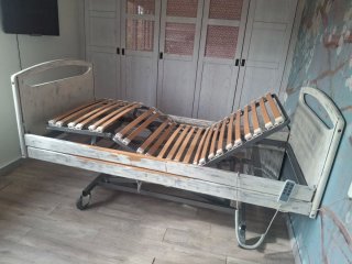 Cama articulada metal y madera