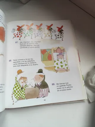 365 adivinanzas (Grandes Libros 2) (Spanish Edi...