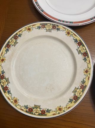 Juego de 4 platos vintage de cerámica