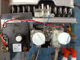 Calentador Vaillant AtmosMAG Blanco