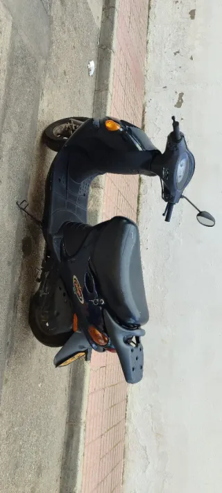 Moto Scooter 49cc azul daelim message 2