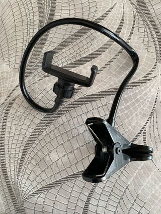 Soporte flexible para móvil