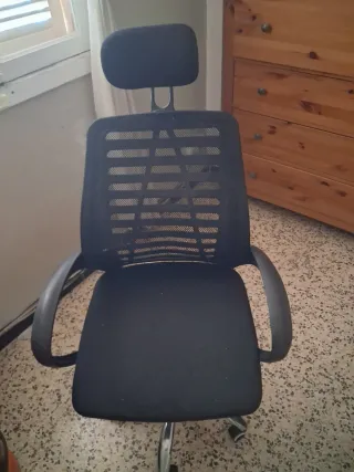 Silla de escritorio con ruedas