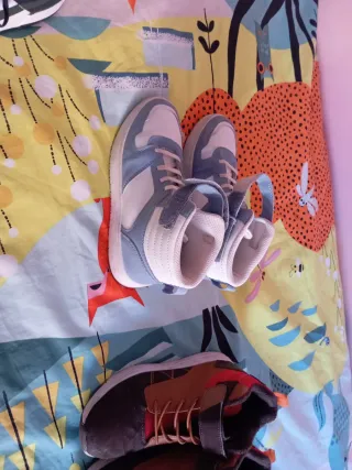 Zapatos chico talla 36(cada par 10€