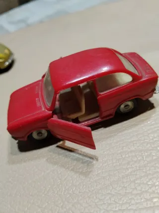 Nacoral. Chiquicars. Seat 850 escala 1/43