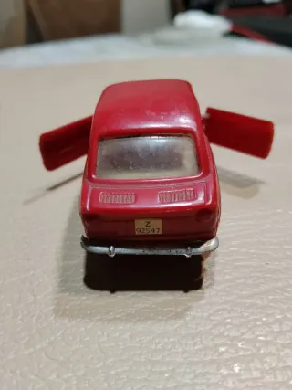 Nacoral. Chiquicars. Seat 850 escala 1/43