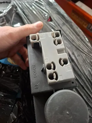 Módulo Bomba Cierre Centralizado Mercedes Bosch