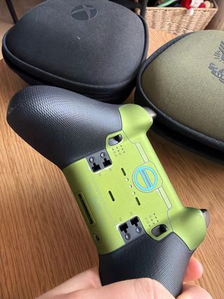 Mando Xbox Elite Series 2 Custom Halo