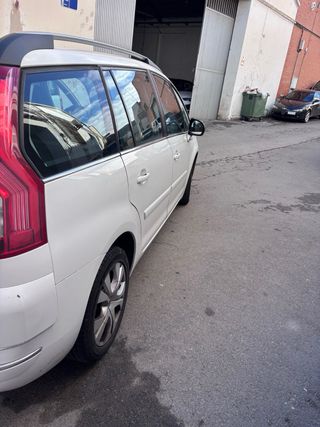 Citroen Grand C4 Picasso 2011