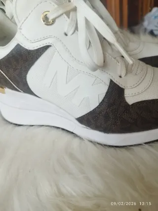 Zapatillas Michael Kors Blancas y Marrones