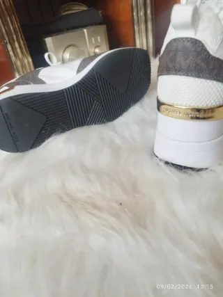 Zapatillas Michael Kors Blancas y Marrones