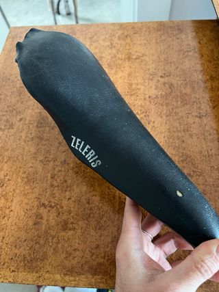 Sillín ZELERIS bici carretera clásica