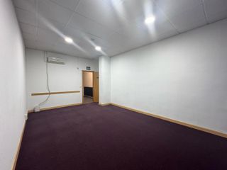 SE VENDE LOCAL DE 294 METROS EN EL CENTRO DE JAEN