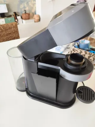 Cafetera Nespresso Krups Gris