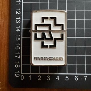 Liquidazione accendini tipo Zippo