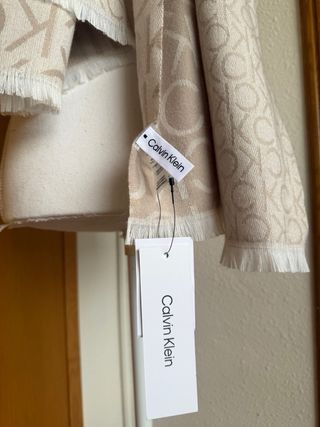 Bufanda Calvin Klein Beige