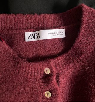 Jersey Zara color Burdeos. Talla M