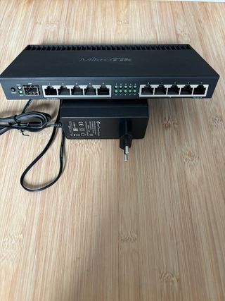 MikroTik RouterBOARD 4011