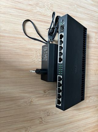 MikroTik RouterBOARD 4011