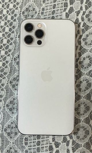 Pack Apple iPhone 12 Pro + Apple Watch Series 6