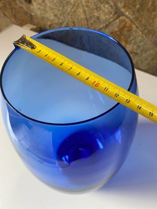 Jarrón de cristal azul