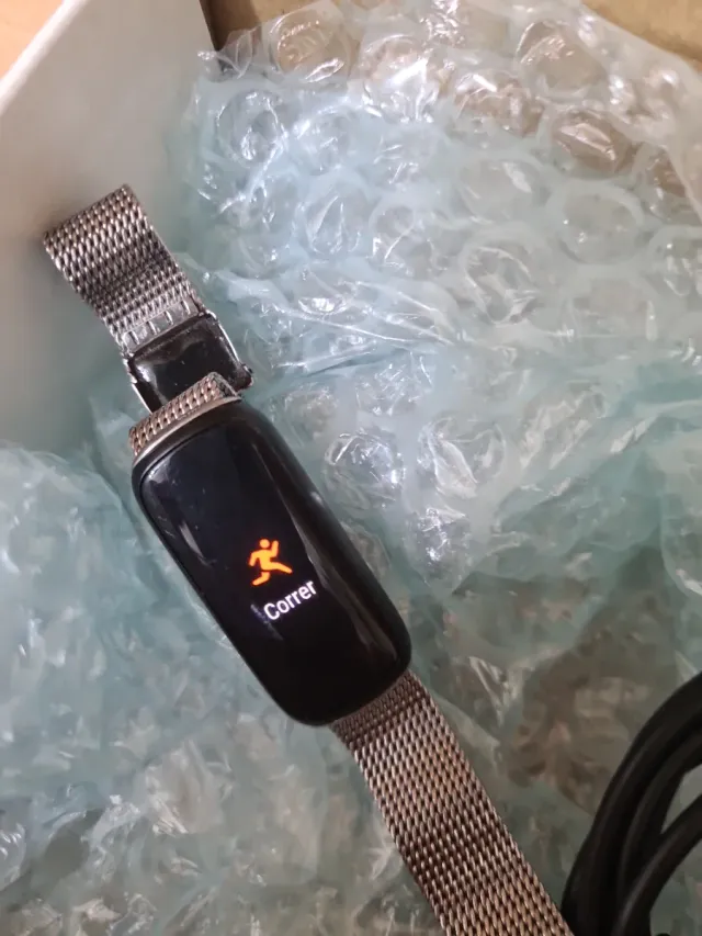 Google Fitbit Luxe GPS Black