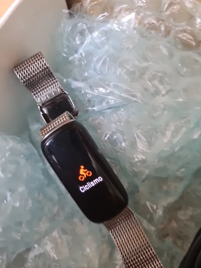 Google Fitbit Luxe GPS Black