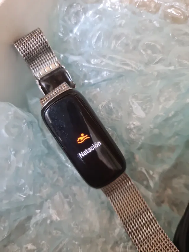 Google Fitbit Luxe GPS Black