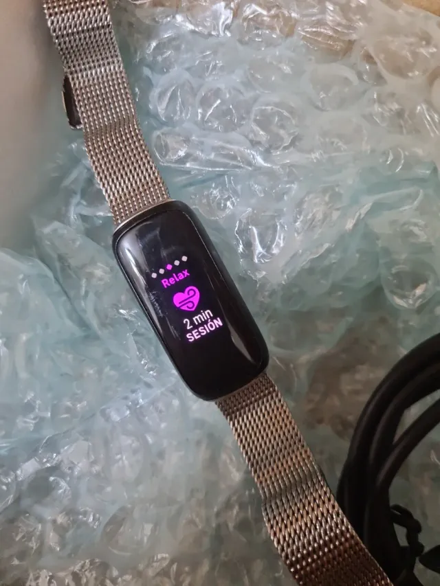 Google Fitbit Luxe GPS Black