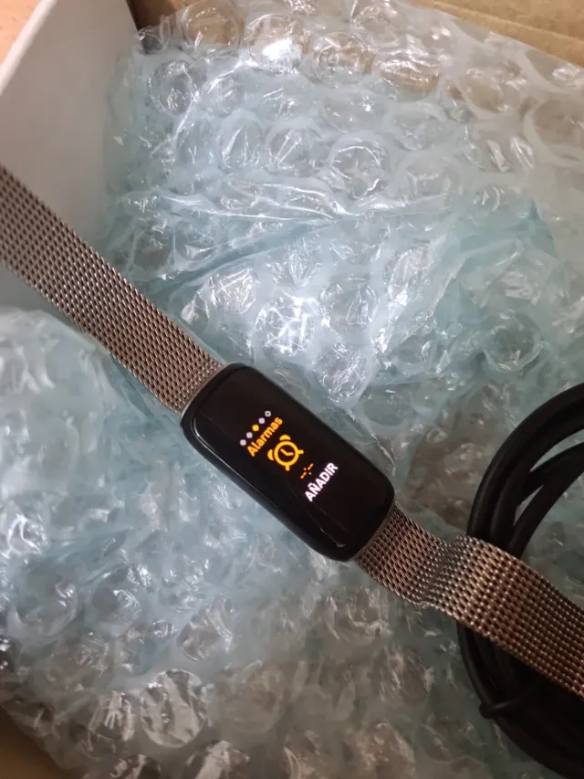 Google Fitbit Luxe GPS Black