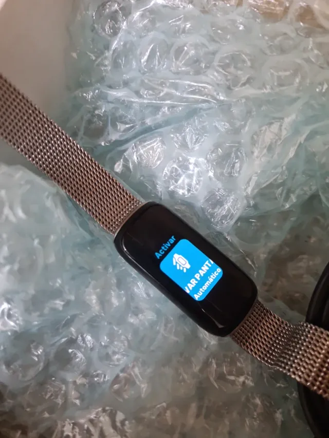 Google Fitbit Luxe GPS Black