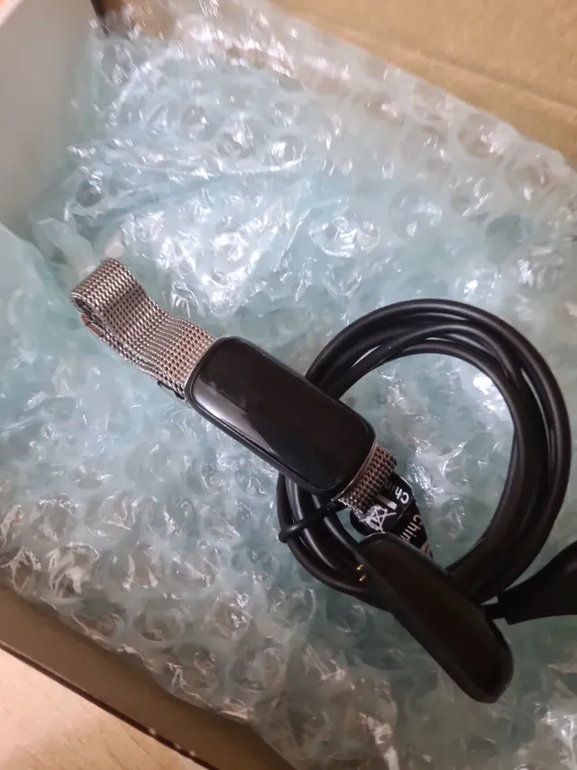 Google Fitbit Luxe GPS Black