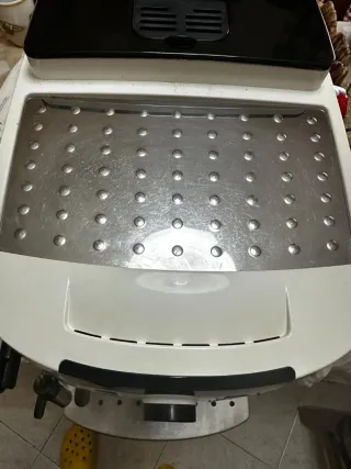 Macchina Caffè DeLonghi Magnifica S Bianca