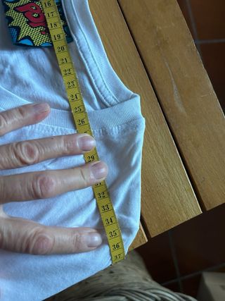 T-shirt bianca con stampa Gossip News