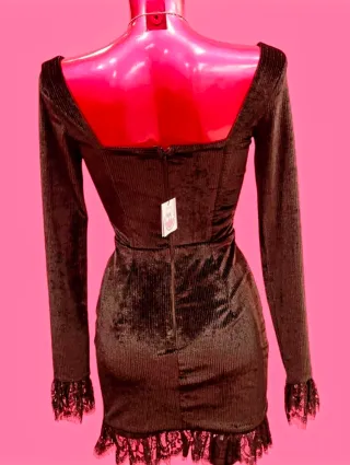 Abito Atmosphere nero con bottoni gioiello