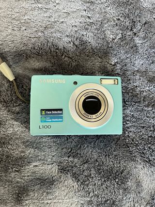 Cámara Samsung L100 Azul Claro