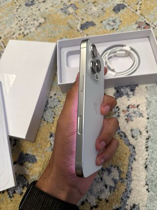 iPhone 16 Pro Plata 100% Batería