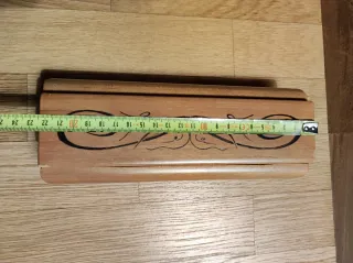 Portapenne in legno pirografato