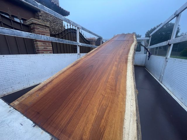 Mesa de madera exclusiva