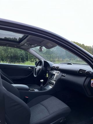 Mercedes-Benz Clase C 2005