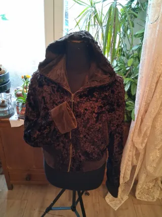 Giacchino con cappuccio marrone