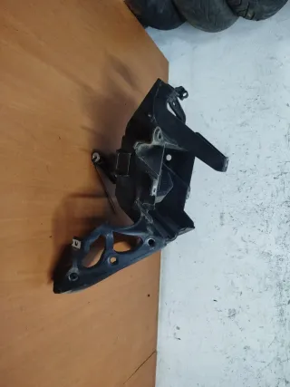 Caja porta batería Yamaha XMAX 400 (2014-16)